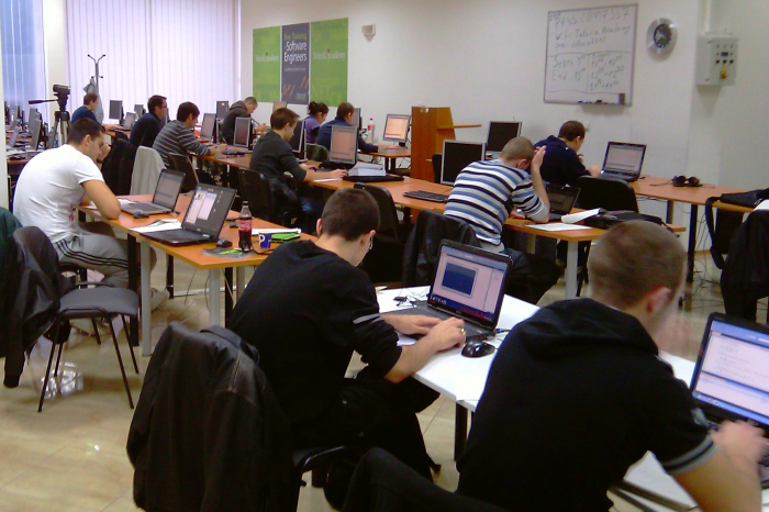 Академия на Телерик - C# изпит - 6 декември 2011